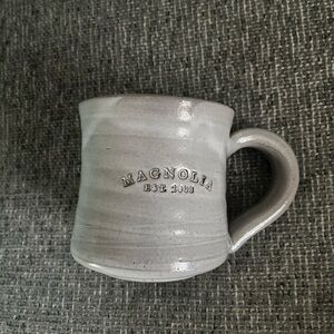 Magnolia Stoneware Mug in Light Gray